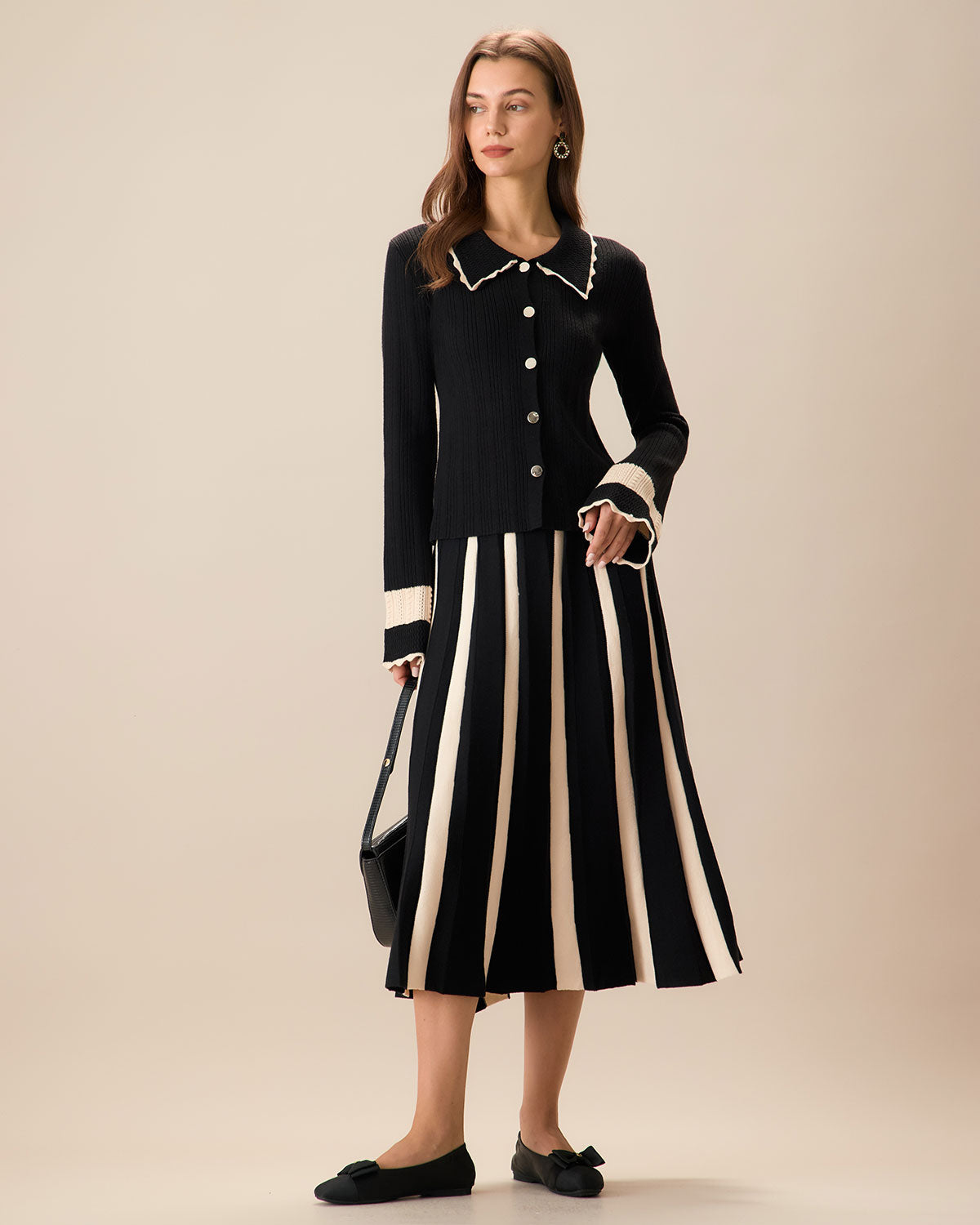 Siyah Parça Ekleme Düğmeli Fitilli Hırka