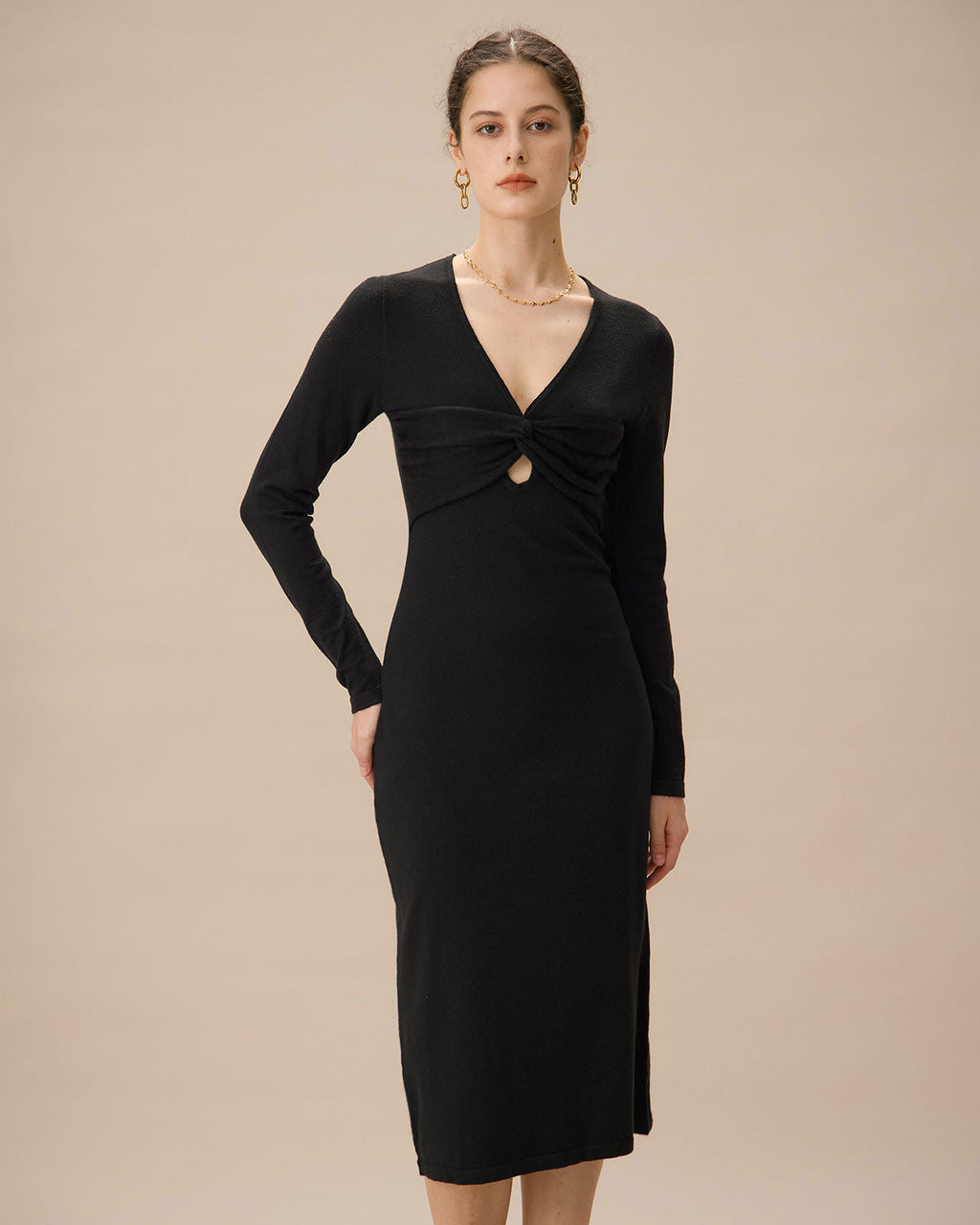 Siyah V Yaka Dekolteli Vücuda Oturan Kazak Elbise