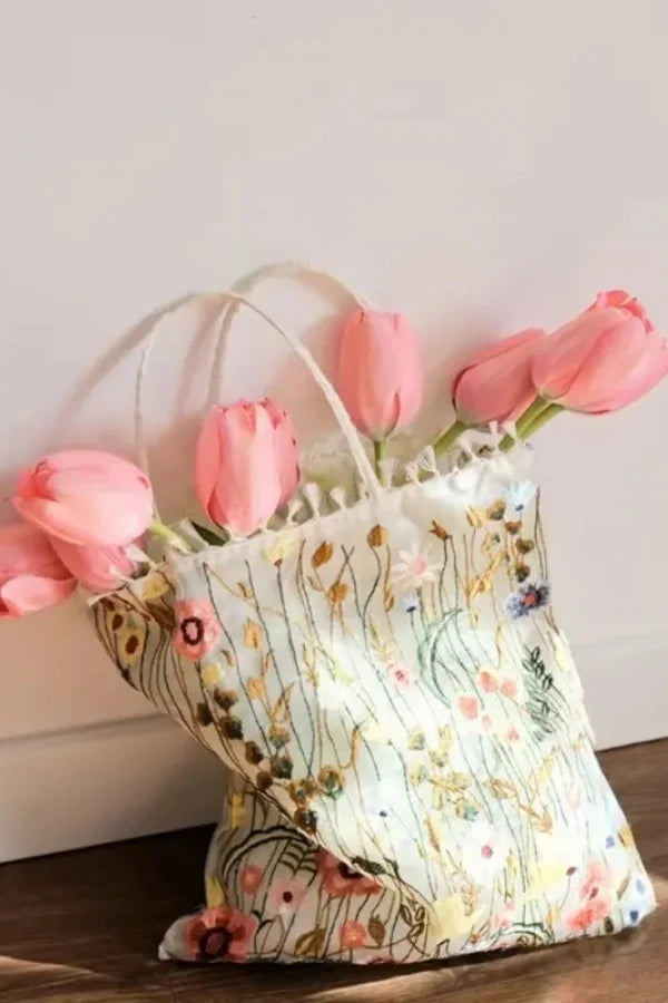 Lakelyn Çiçekli Tote Çanta