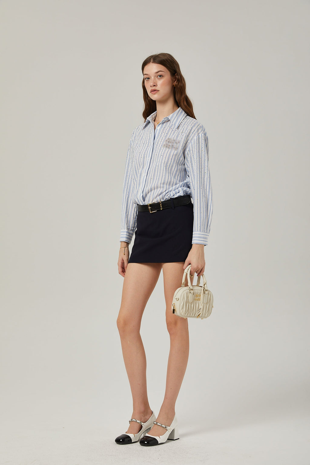 Vivien İşlemeli İnce Çizgili Desenli Gömlek