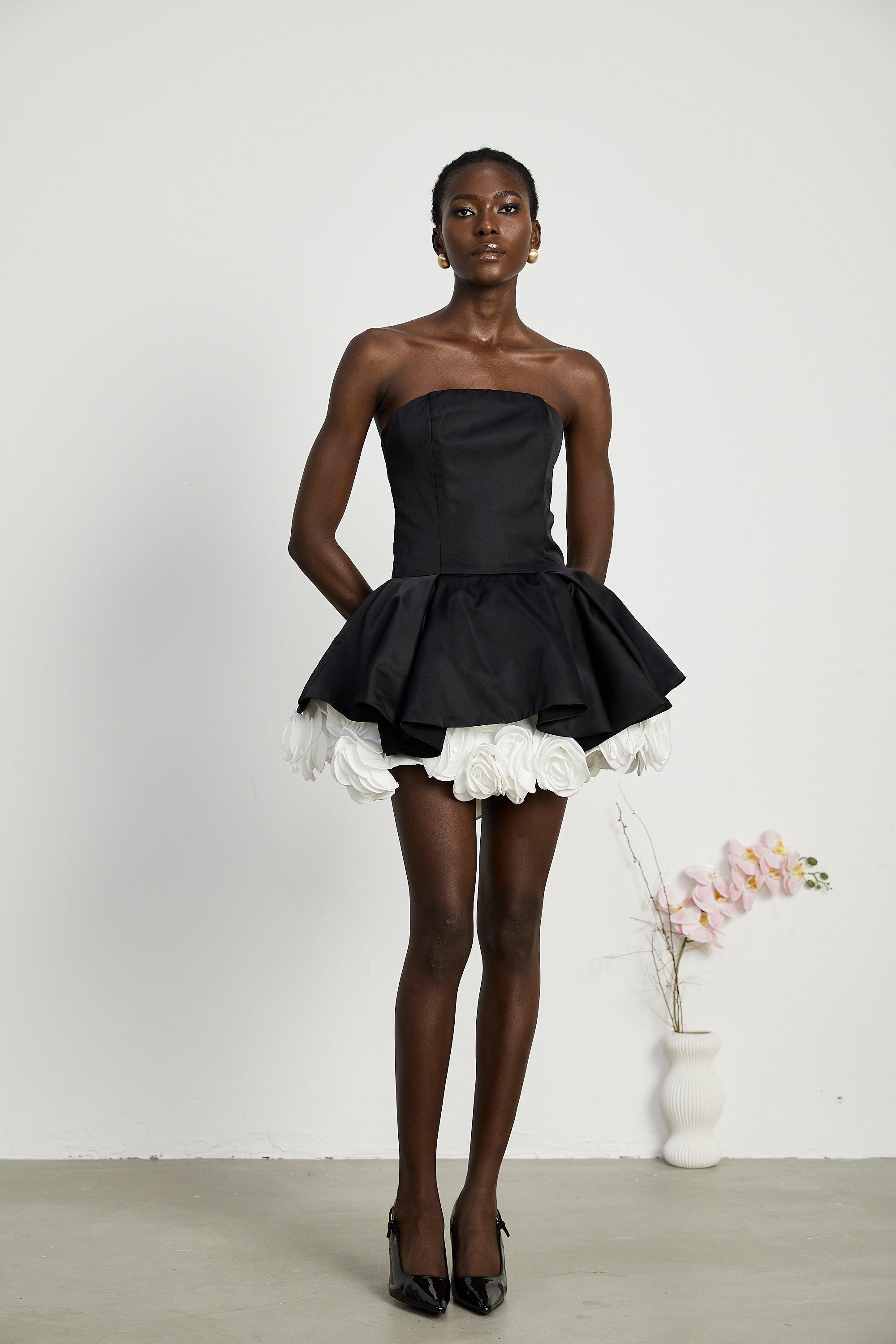 Lucie Siyah Petal Katmanlı Straplez Korse Mini Elbise