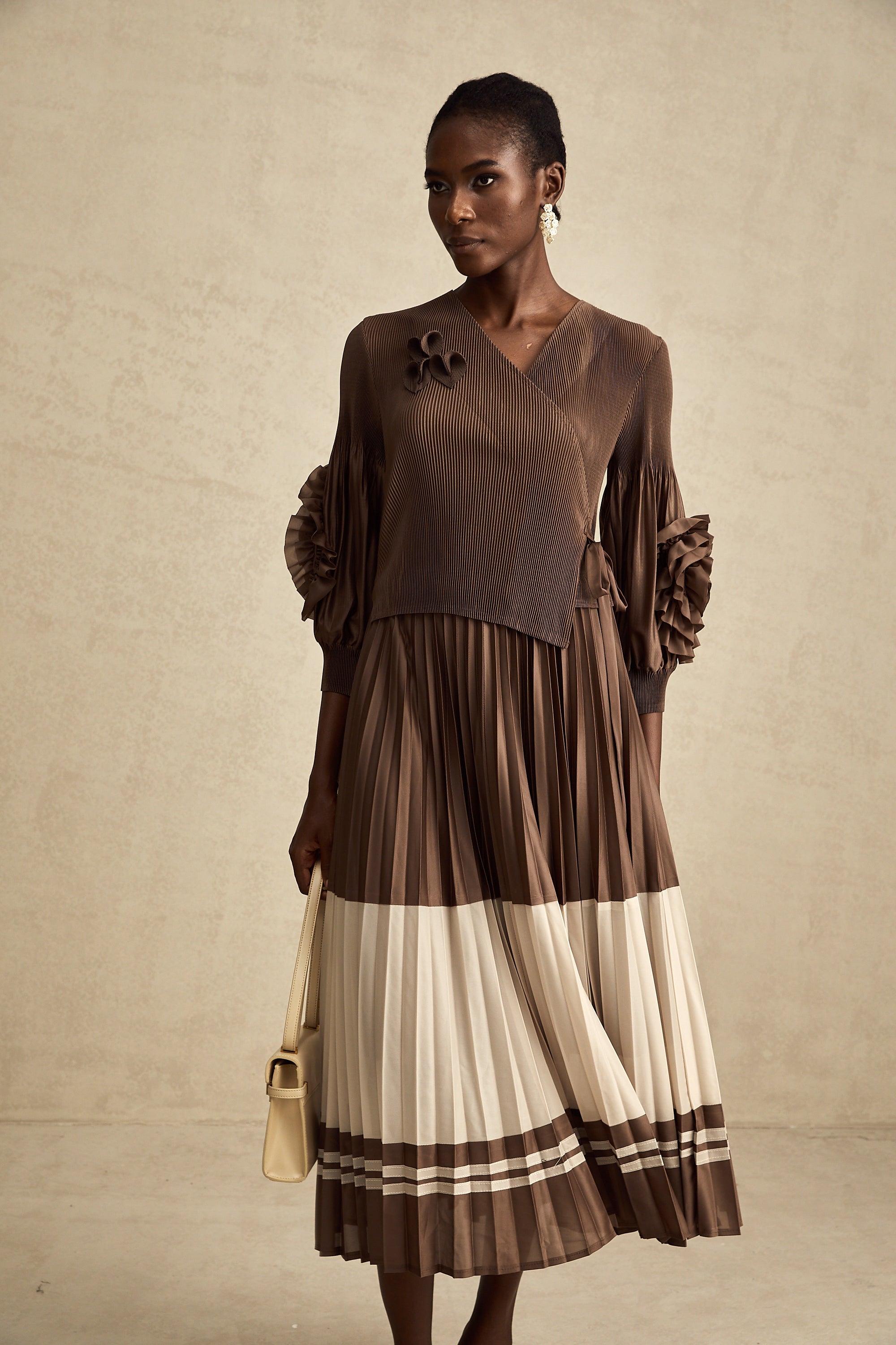 Emeline Kahverengi Suni Çiçek Pilili Midi Elbise