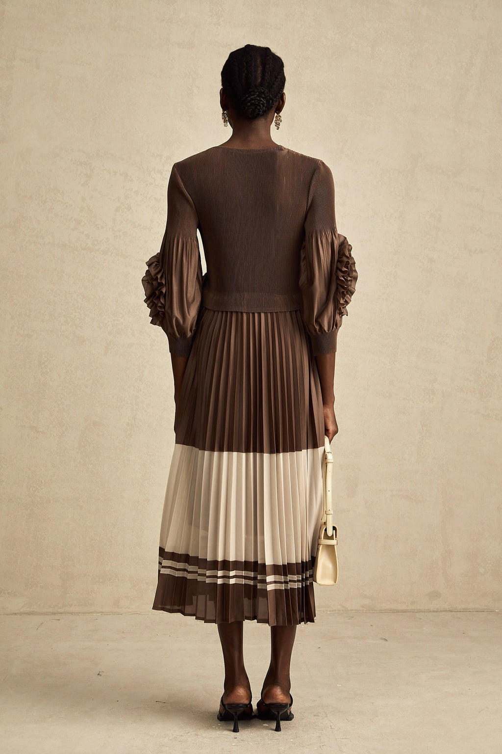 Emeline Kahverengi Suni Çiçek Pilili Midi Elbise