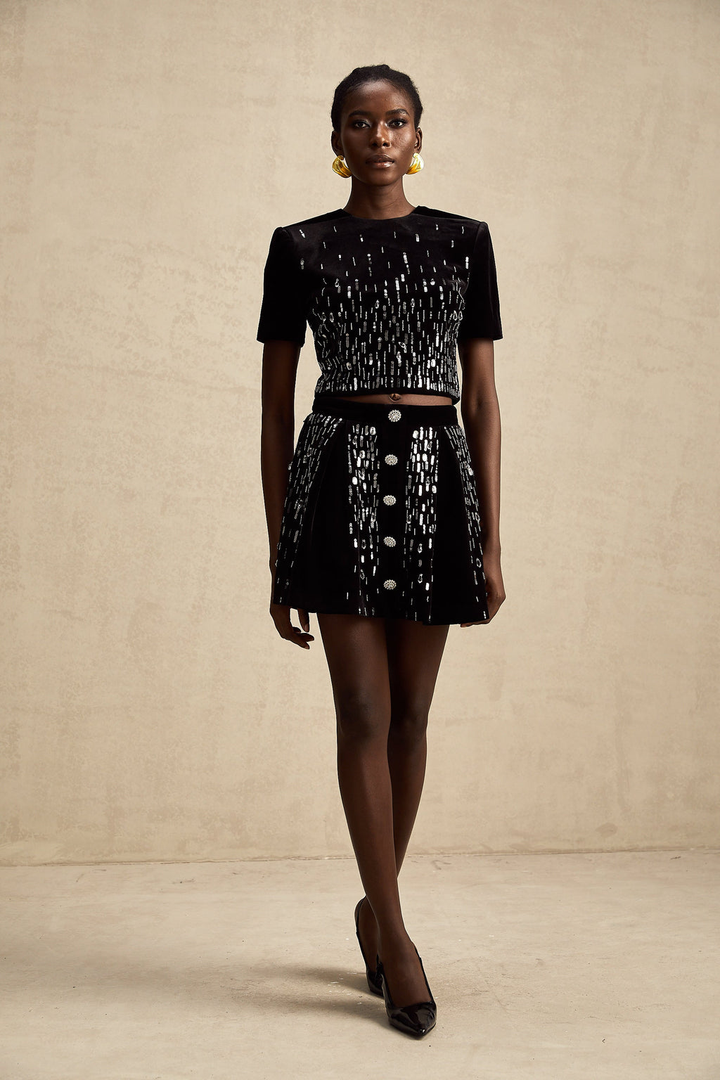 Isabeau Siyah Kadife İşlemeli Üst Ve Etek Uyumlu Takım