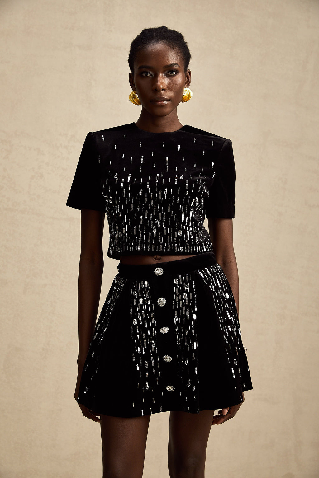 Isabeau Siyah Kadife İşlemeli Üst Ve Etek Uyumlu Takım