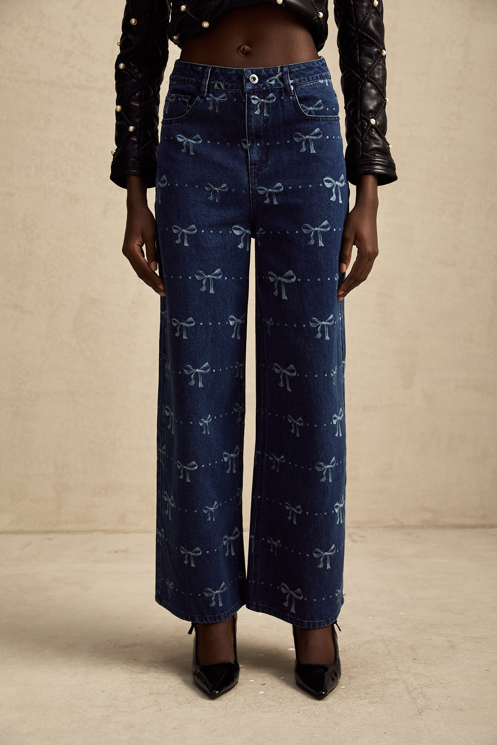 Yvonne Fiyonk Motifli Geniş Paça Jean Pantolon