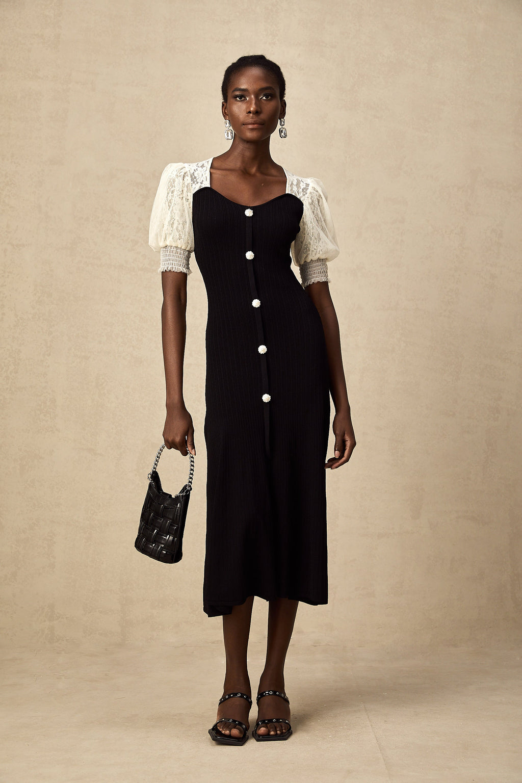 Noa Dantel Detaylı Örgü Midi Elbise