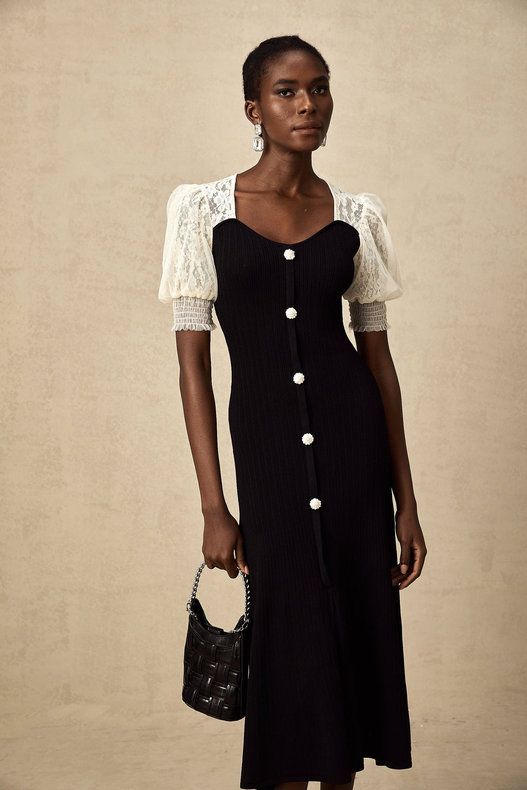 Noa Dantel Detaylı Örgü Midi Elbise