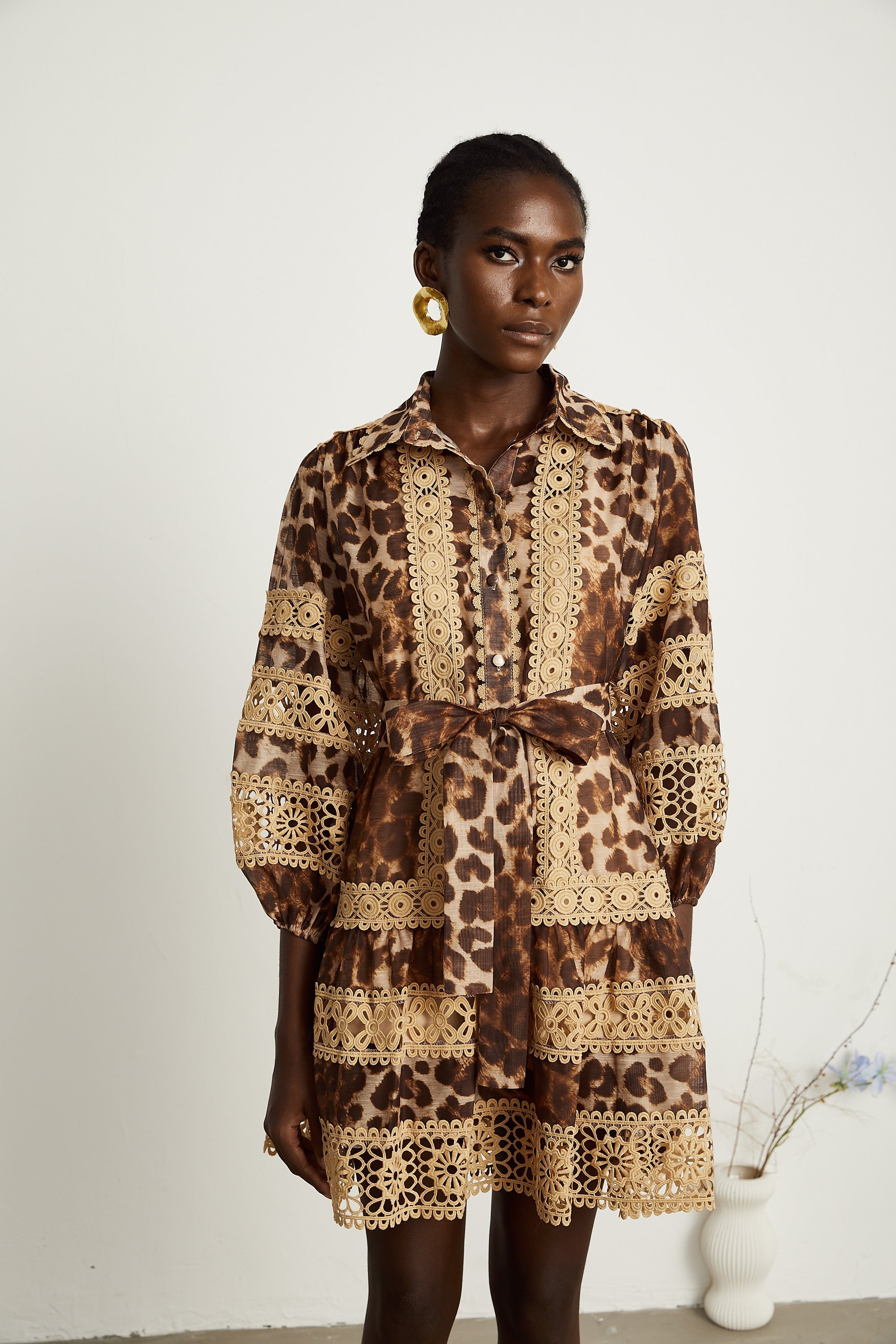 Léonor Leopar Desenli, Kesik Panelli Mini Elbise