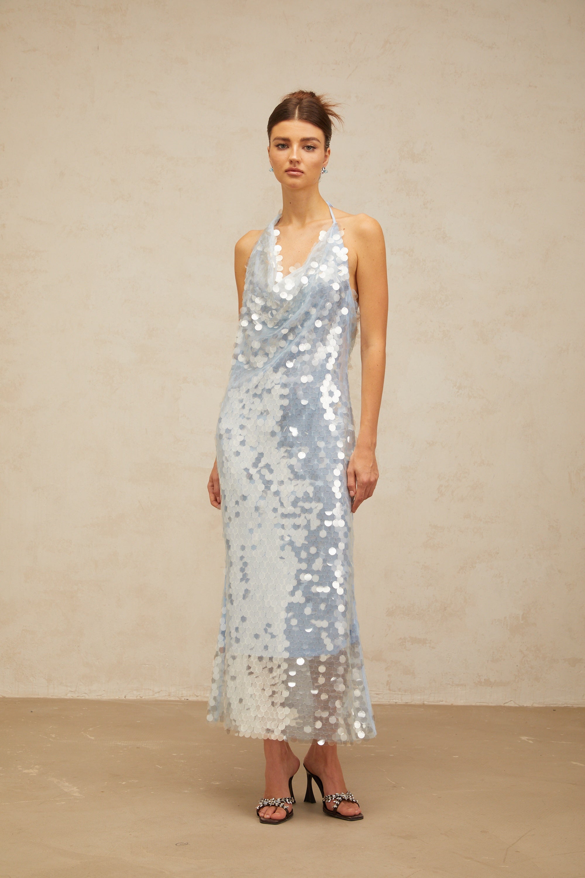 Babette Mavi Halter Yaka Payetli Midi Elbise