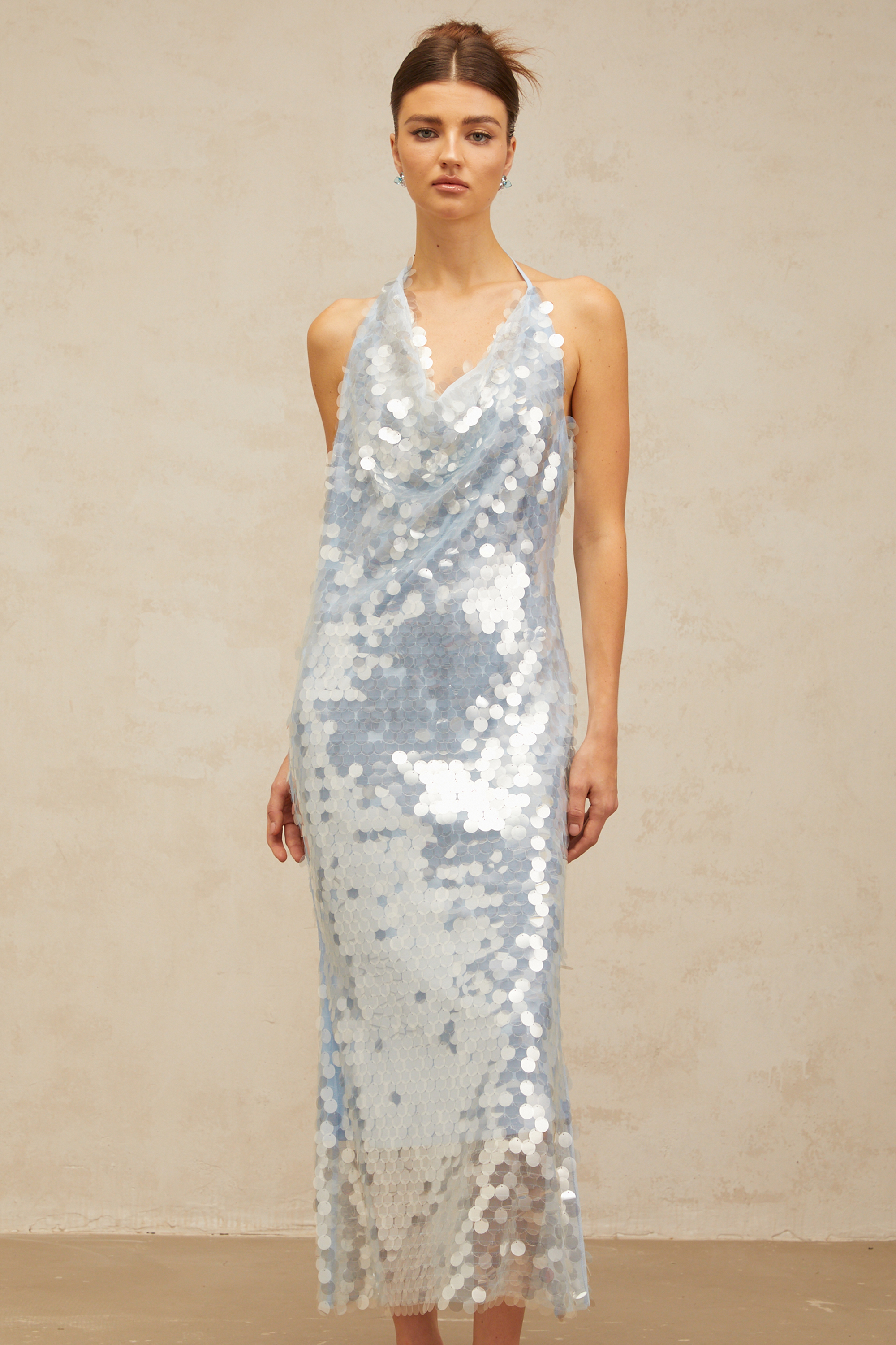 Babette Mavi Halter Yaka Payetli Midi Elbise