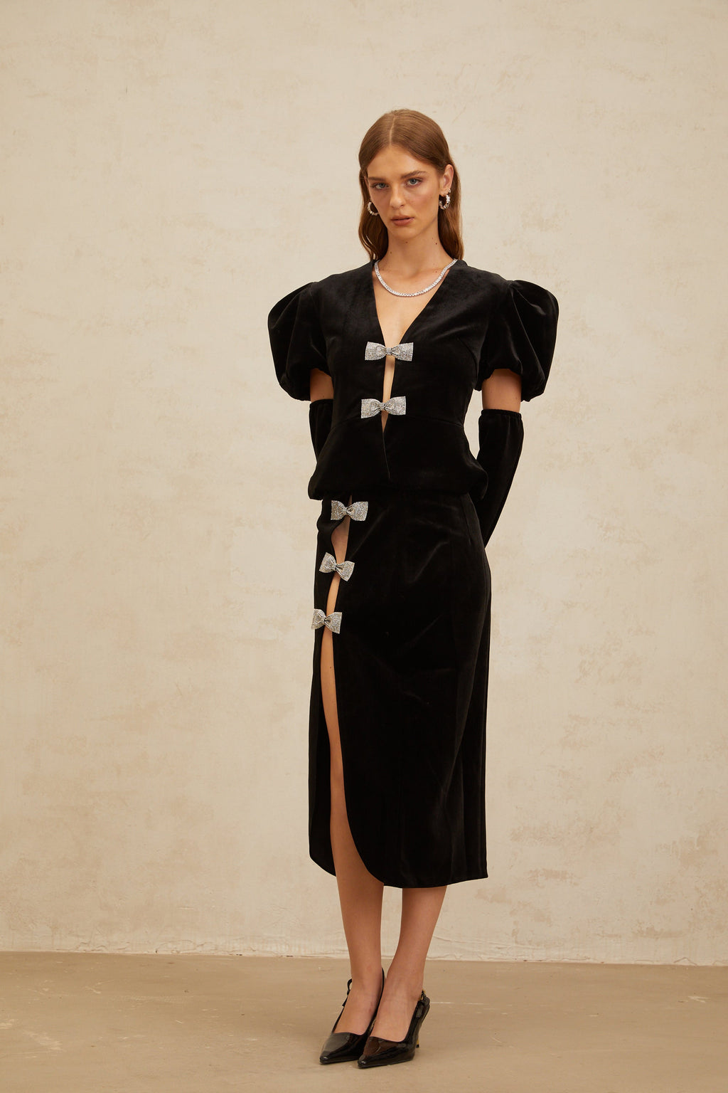 Adèle Siyah Kurdele Detaylı Kesik Kadife Bluz ve Etek Takımı