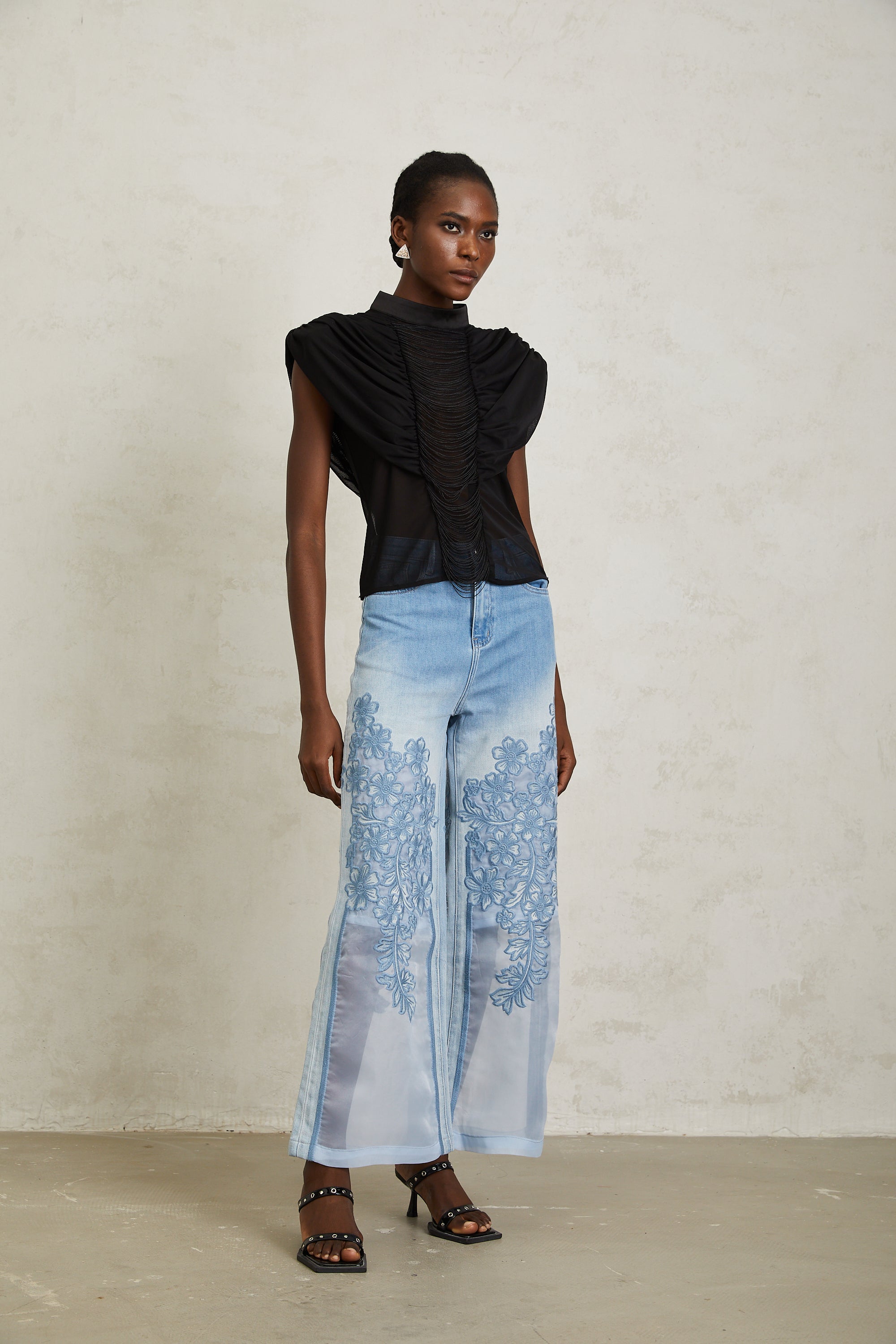 Zazie Siyah Fırfırlı Büzgülü Tül Üst