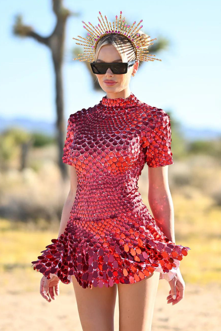 Kaia Yüksek Yaka Payet Mini Elbise