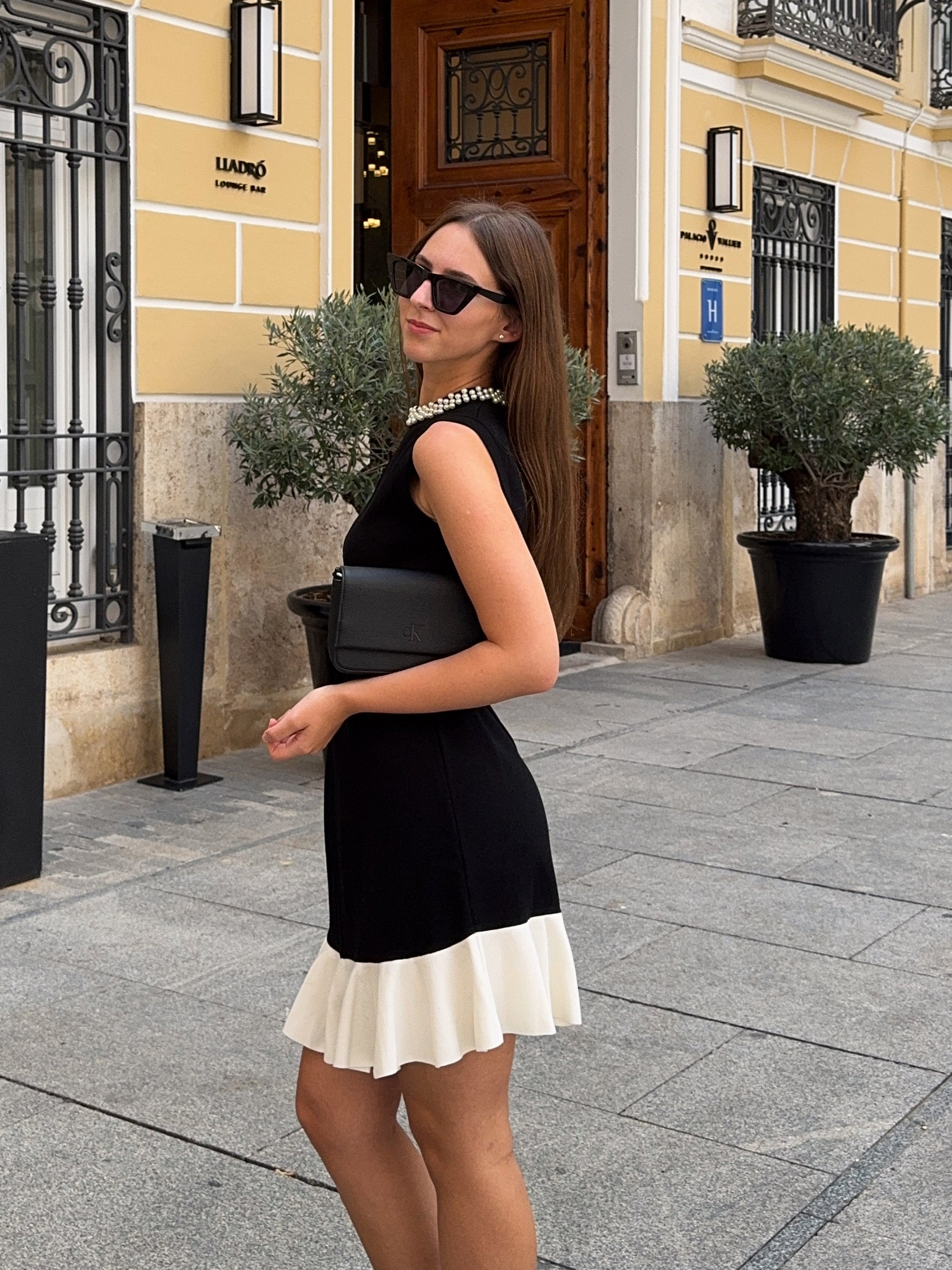 Yakalı Kolsuz Kadın Triko Mini Elbise