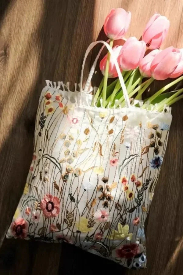Lakelyn Çiçekli Tote Çanta