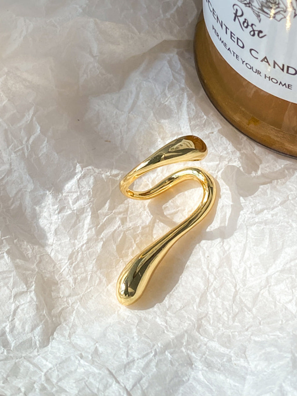 Sarmal Geometrik Su Damlası Küpe