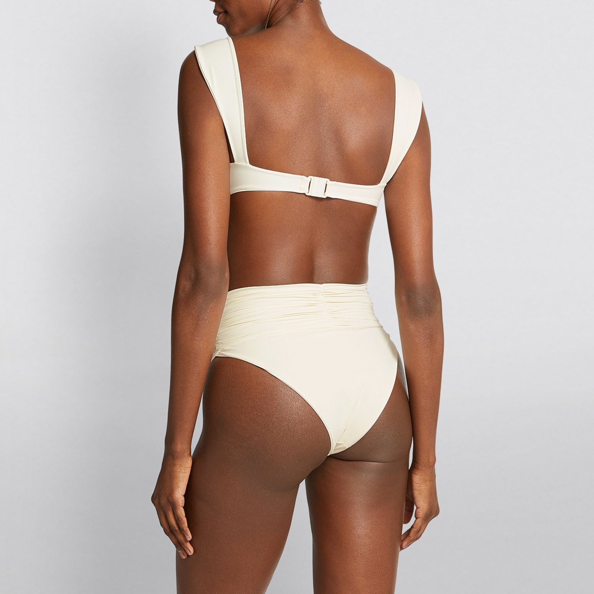 Gül Detay Yüksel Belli Bikini Takımı