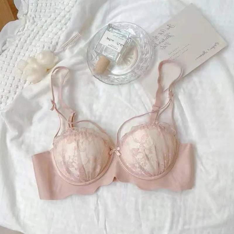 Dantel Nefes Alan Sütyen