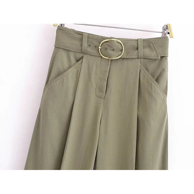 Dökümlü Kemer Detay Pantolon