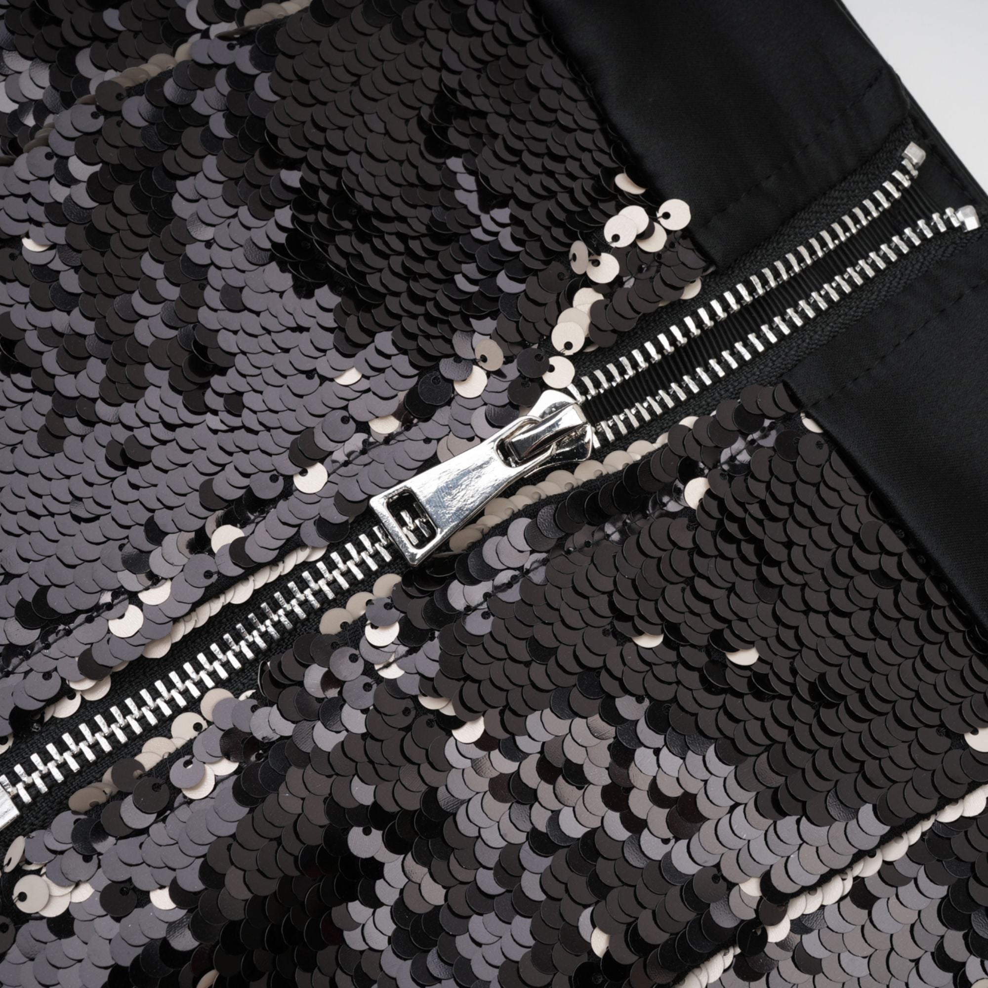 Magali Siyah Pullu Mini Etek