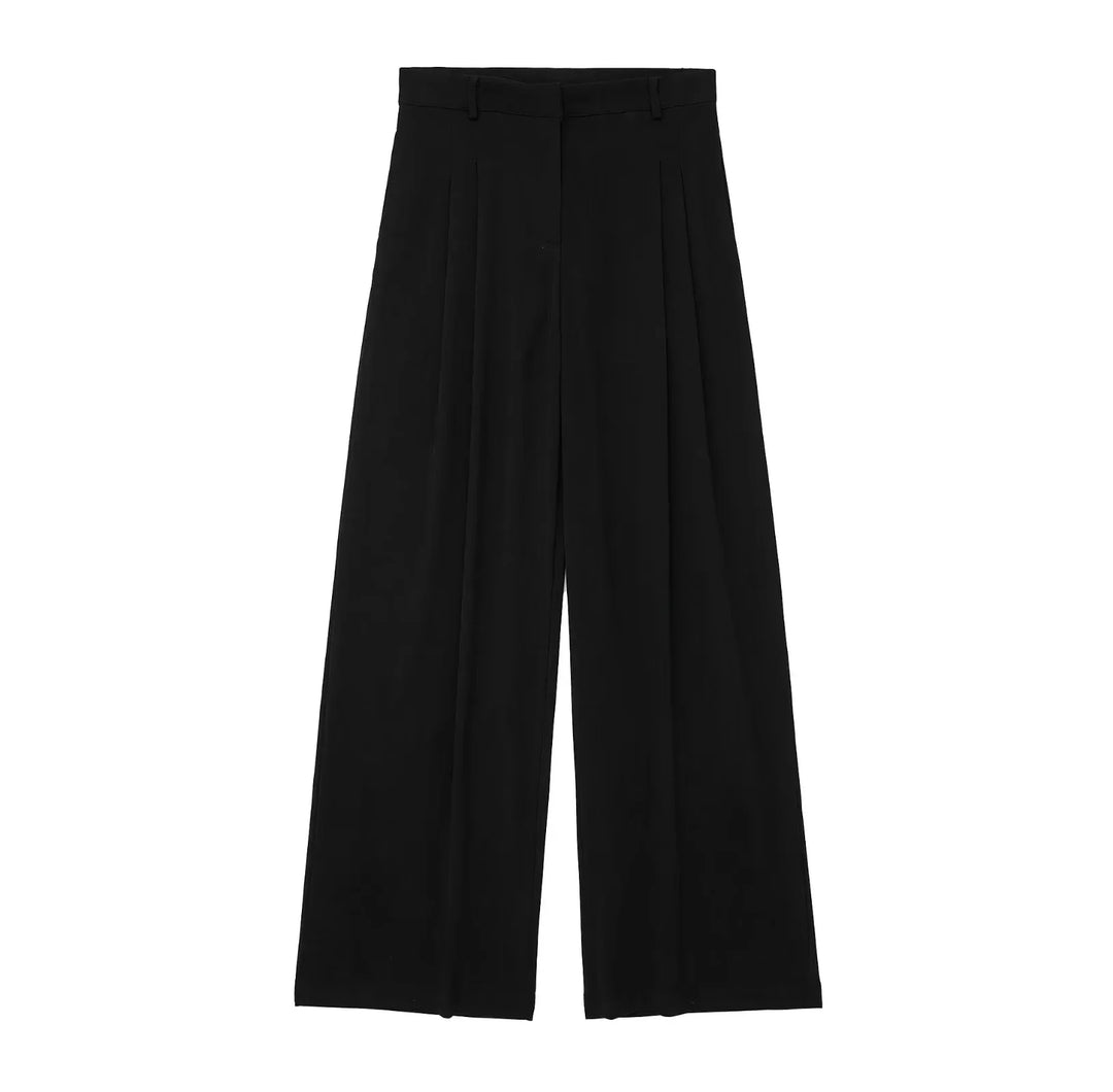 Halter Yaka Yelek ve Pantolon Takımı
