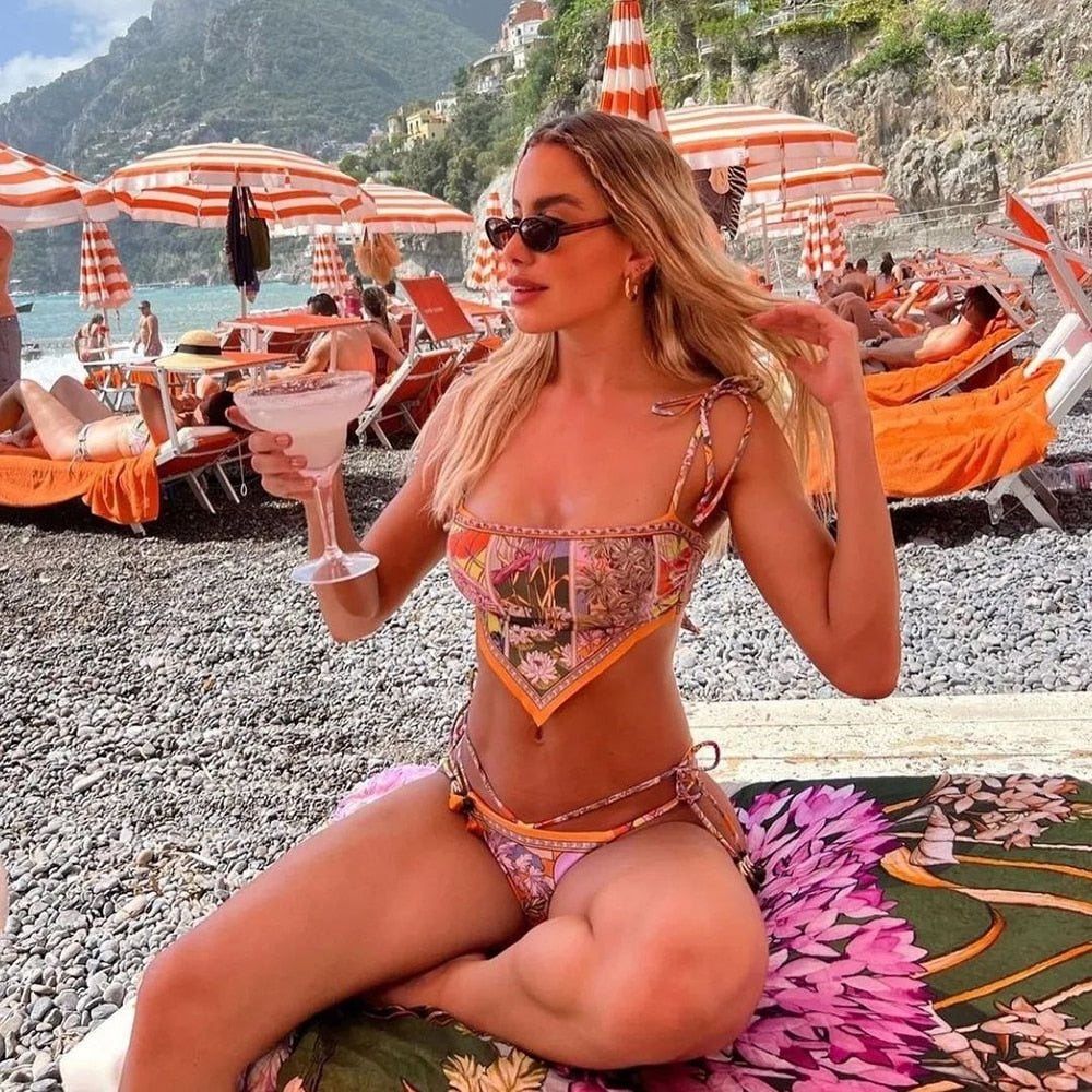 Lexa Desenli Üçgen Bikini Takımı