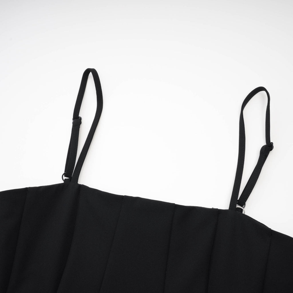 Cendrine Siyah Arkası Açık Pilili Midi Elbise