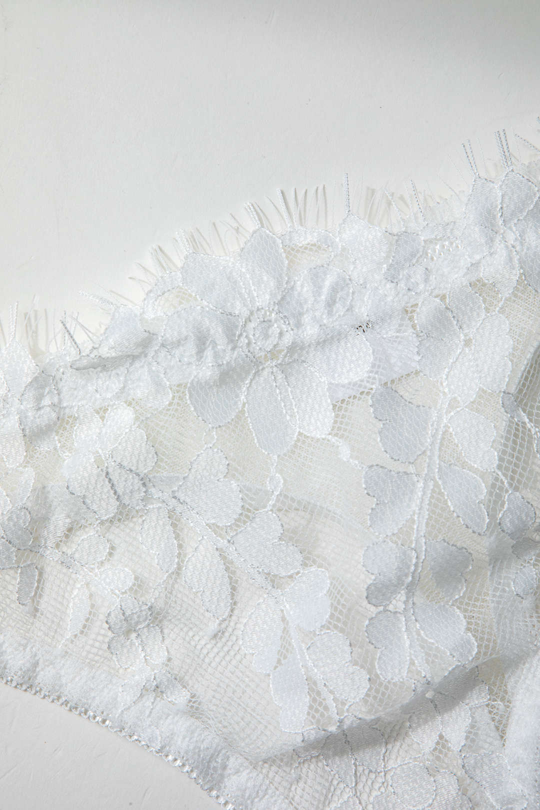 Dantel Büstiyer Cami Üst ve İç Giyim Takımı