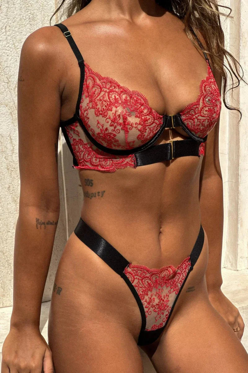 İki Renk Vurgu İç Giyim Seti