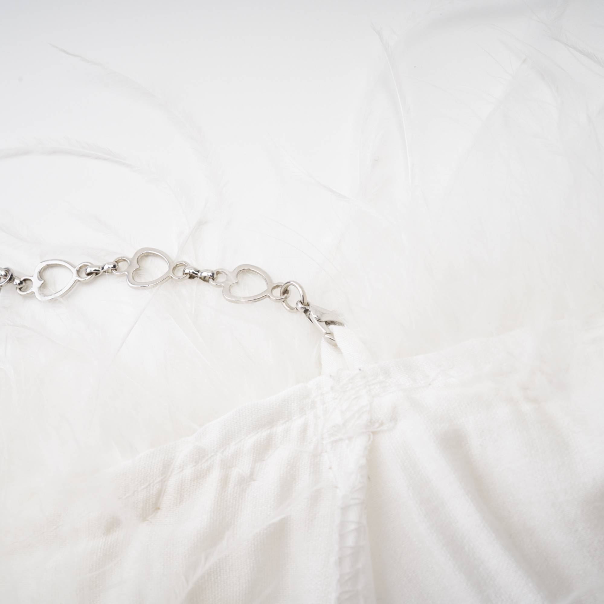 Jineva Tüy Süslemeli Zincir Askı Bol Gömlek