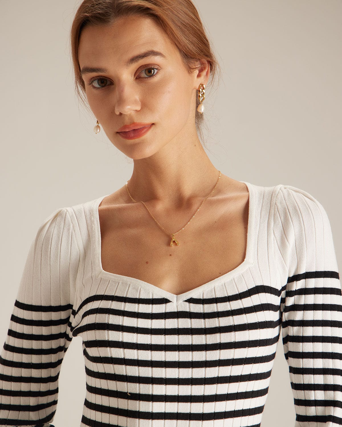 Siyah Kalp Yaka Çizgili Midi Elbise