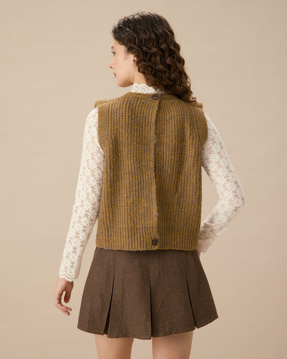 Yuvarlak Yaka Örgü Yelek