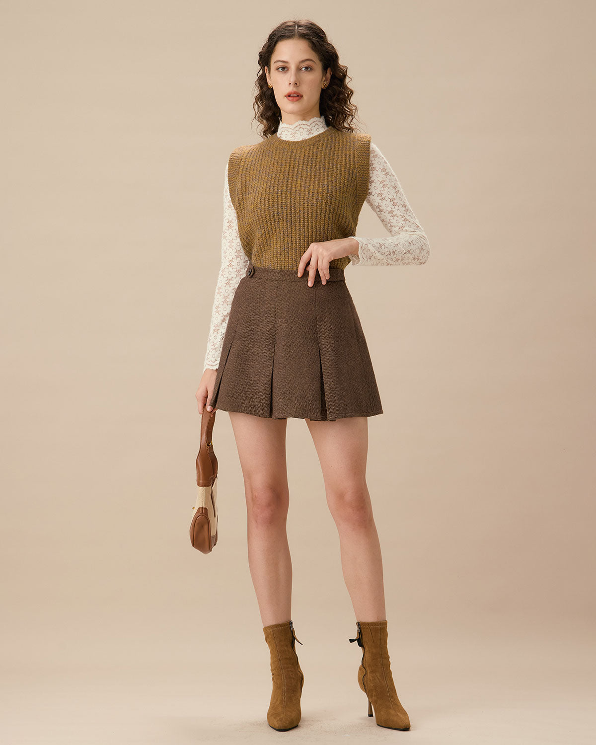 Yuvarlak Yaka Örgü Yelek