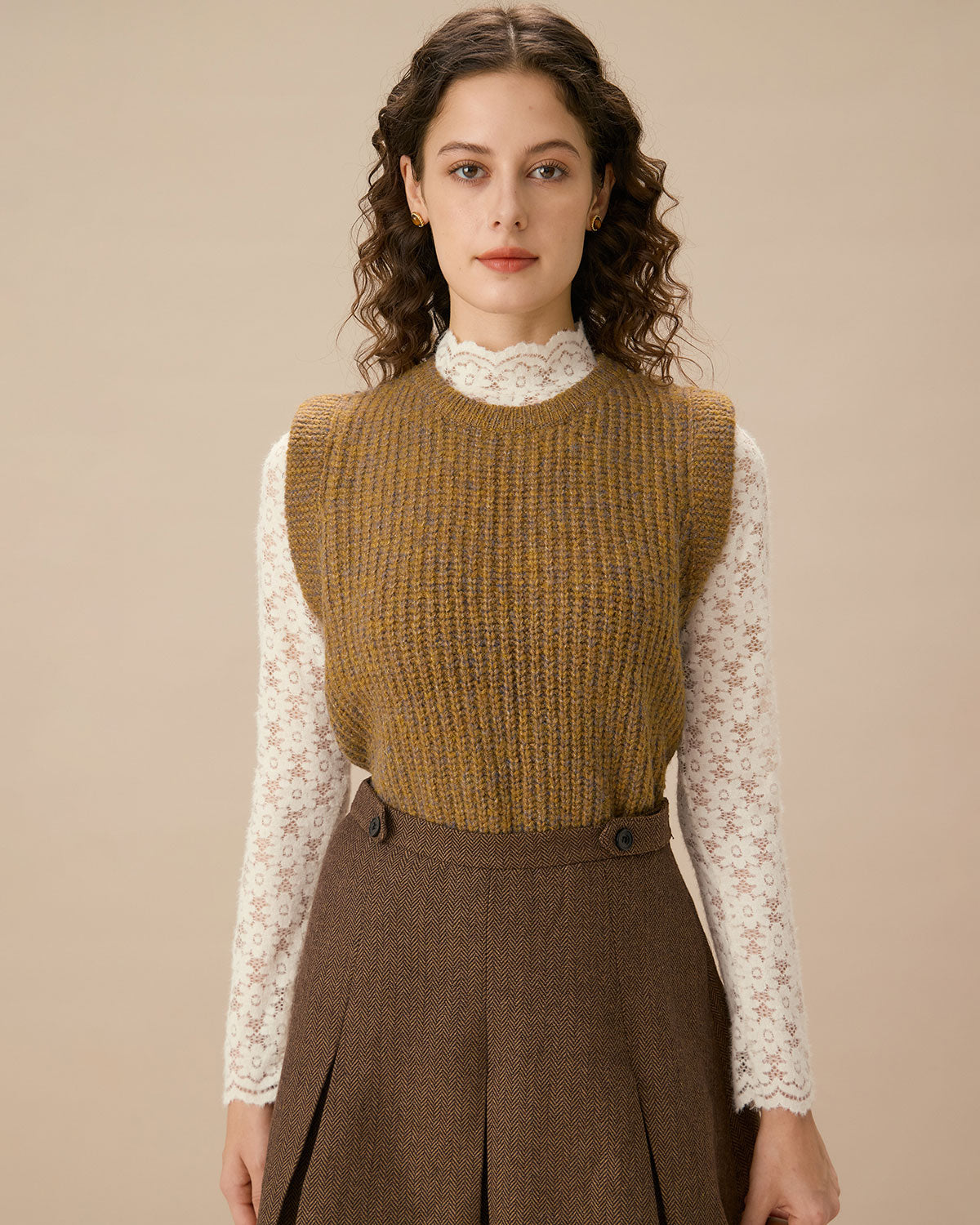 Yuvarlak Yaka Örgü Yelek