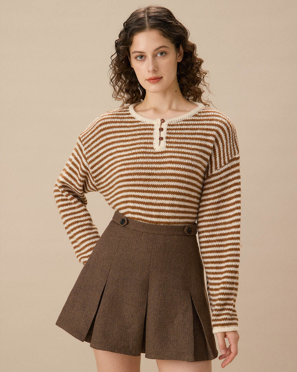 Kahverengi Çizgili Düşük Omuzlu Kazak